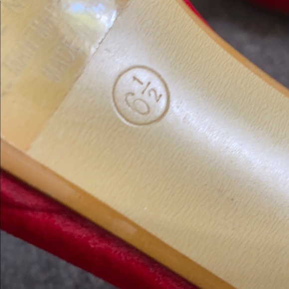 Shoes - Picture 4 of 4